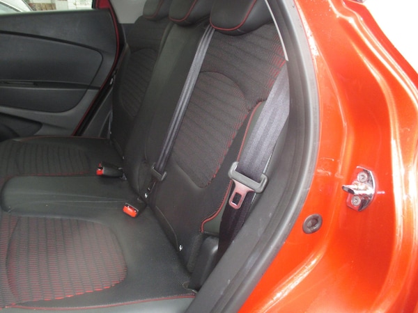 Used Renault Captur 2015 for sale - 76085364: Photo 30