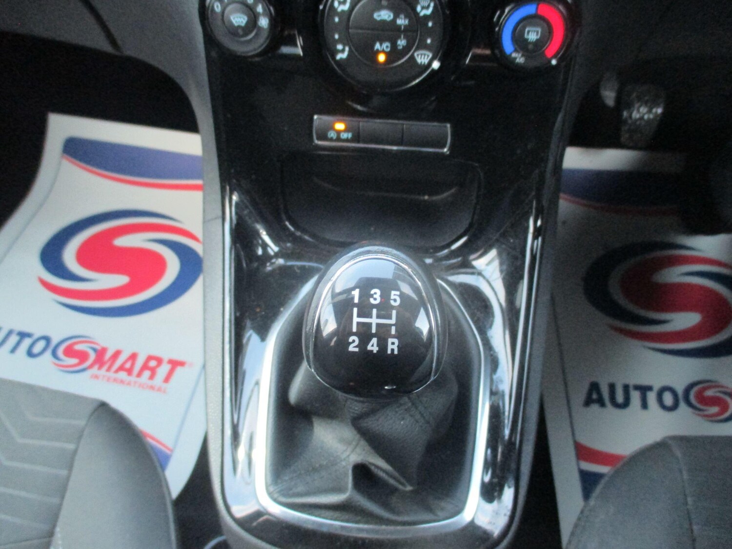 Used Ford Fiesta 2013 for sale - 76849976: Photo 30