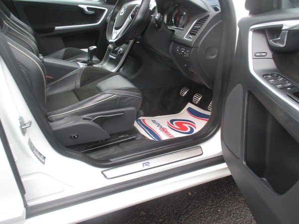 Used Volvo XC60 2015 for sale - 76083668: Photo 17
