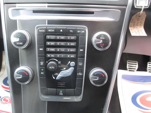 Used Volvo XC60 2015 for sale - 76083668: Photo 33