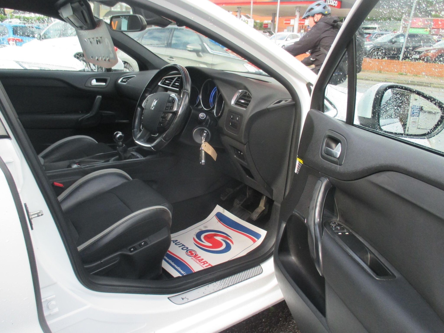 Used Citroen DS4 2015 for sale - 76991066: Photo 17