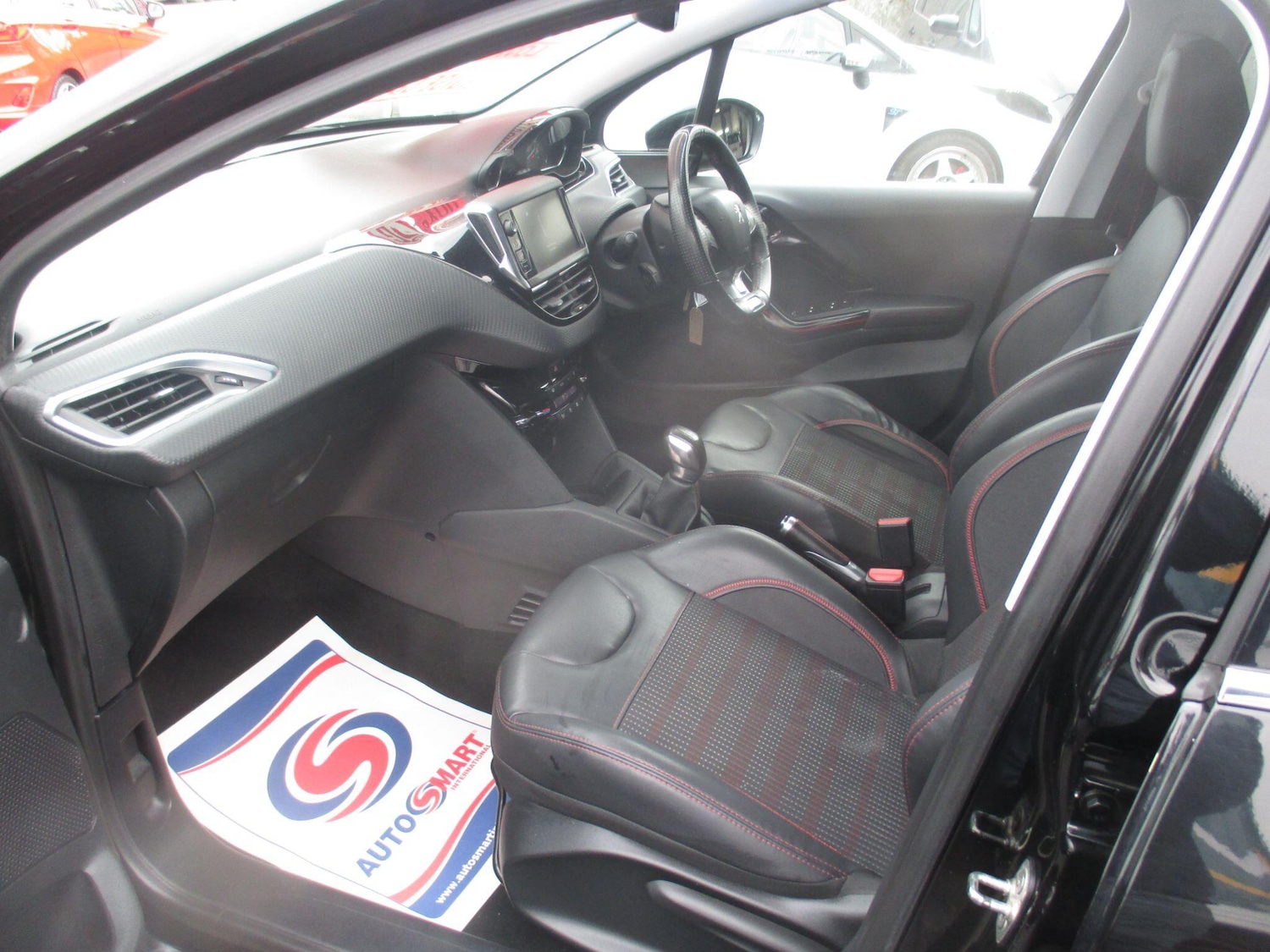 Used Peugeot 208 2015 for sale - 76988991: Photo 27