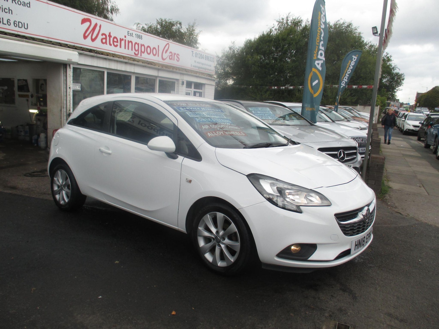 Used Vauxhall Corsa 2018 for sale - 76122601: Photo 2