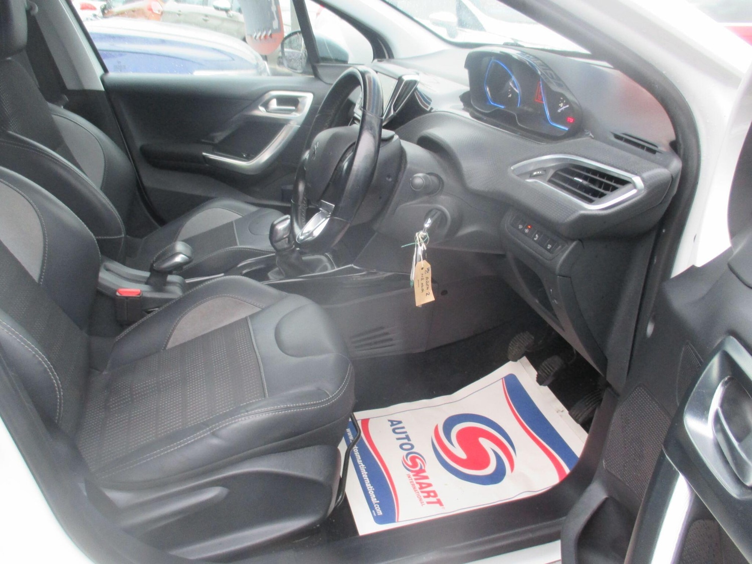 Used Peugeot 2008 2017 for sale - 77468744: Photo 11