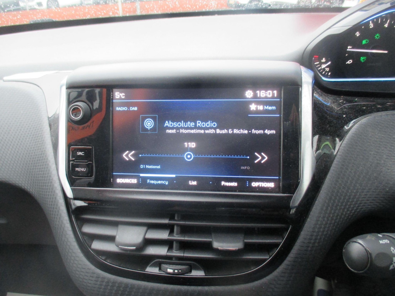 Used Peugeot 2008 2017 for sale - 77468744: Photo 24