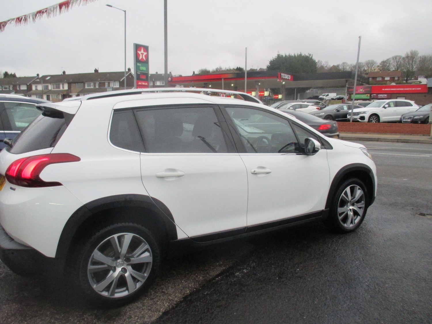 Used Peugeot 2008 2017 for sale - 77468744: Photo 6