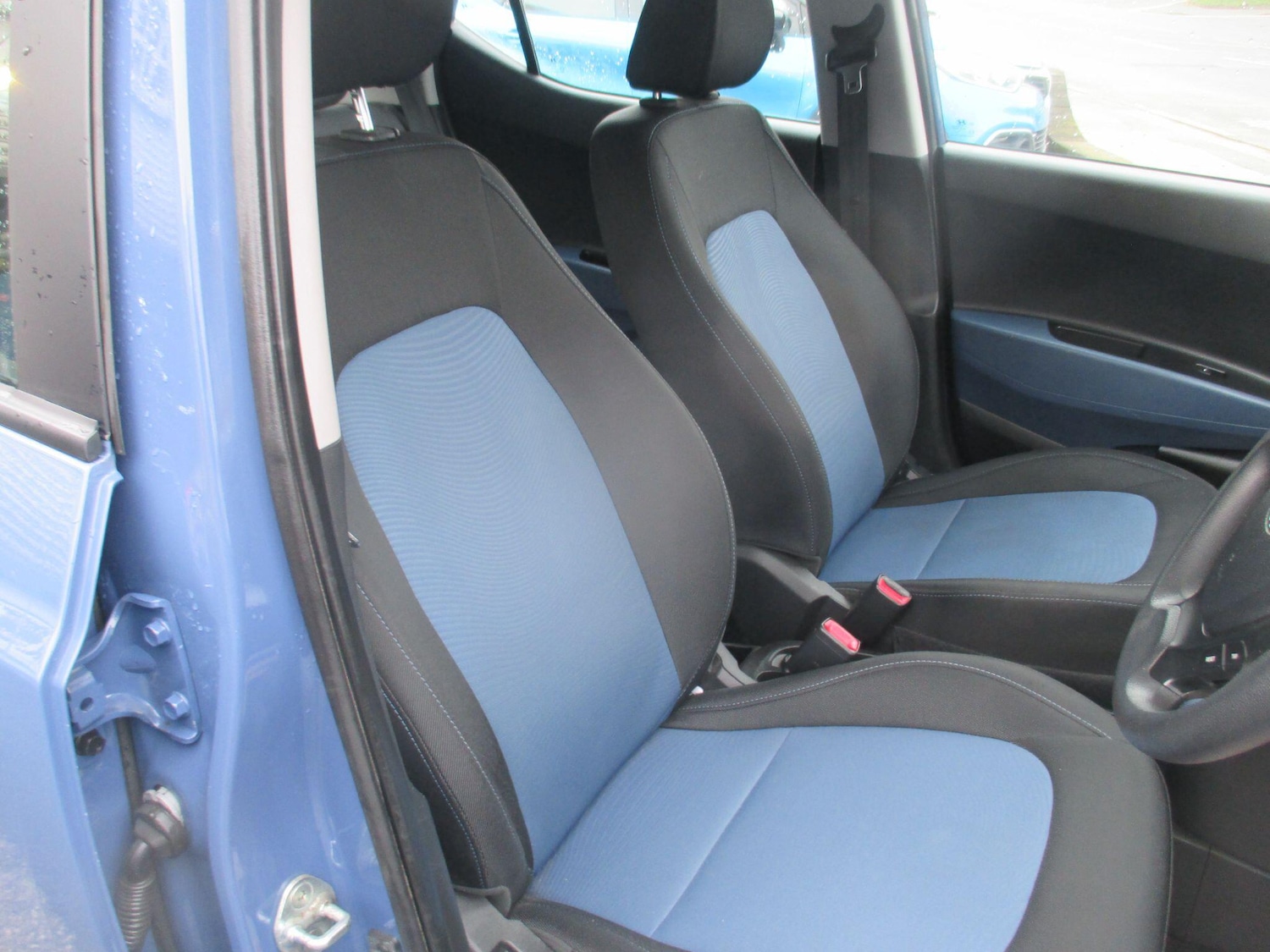 Used Hyundai i10 2017 for sale - 77330679: Photo 18