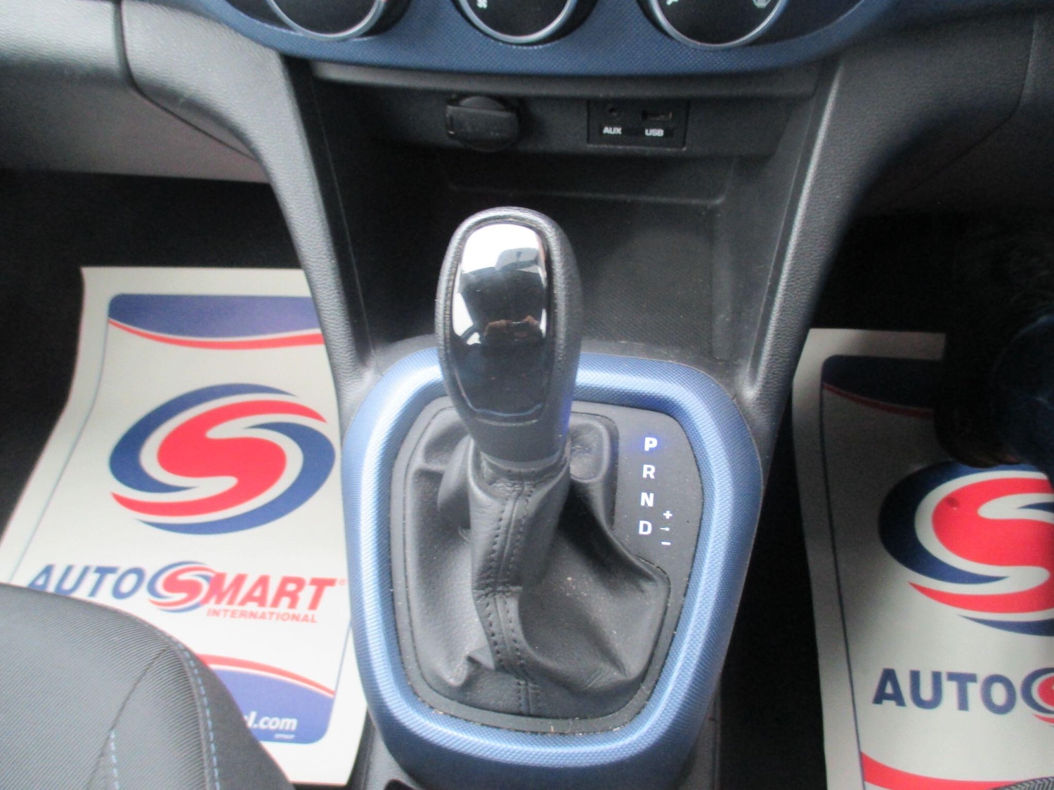 Used Hyundai i10 2017 for sale - 77330679: Photo 29