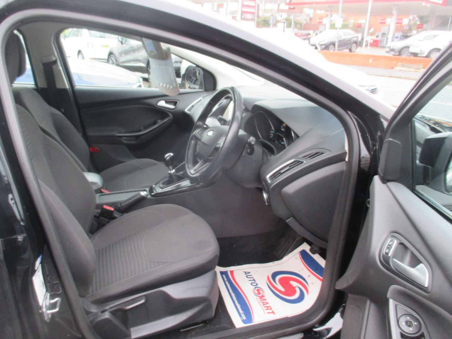 Used Ford Focus 2017 for sale - 77215418: Photo 16