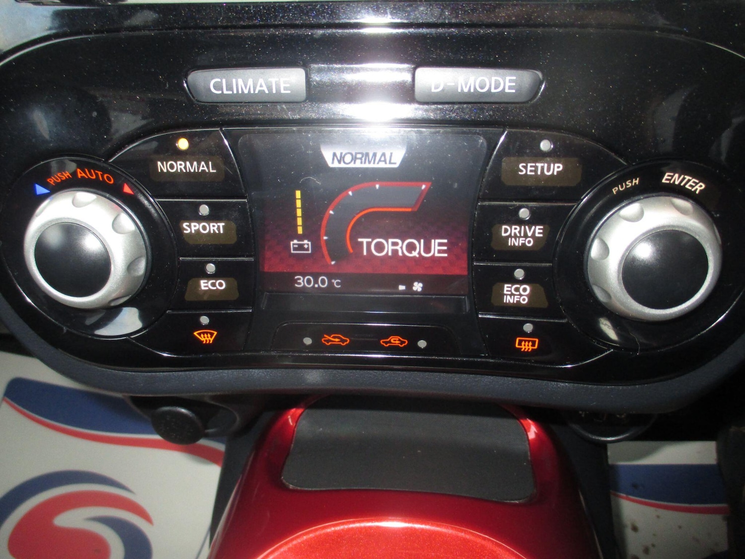 Used Nissan Juke 2015 for sale - 76522398: Photo 34