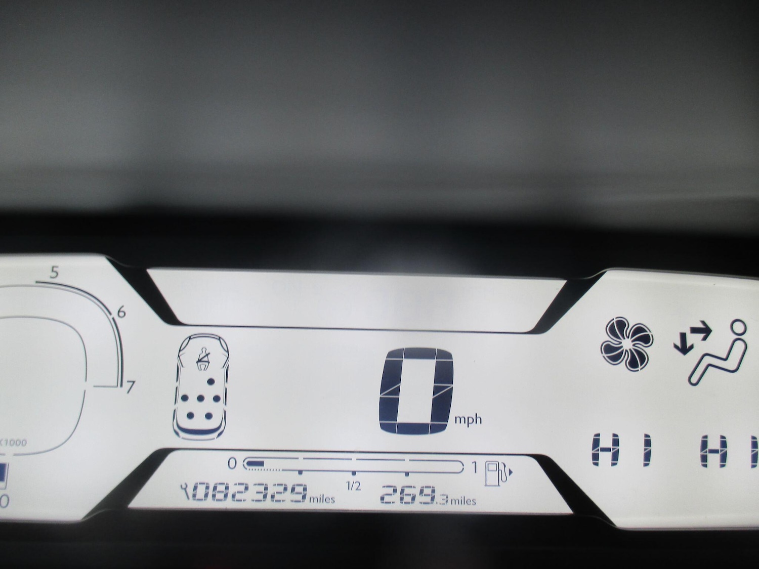 Used Citroen C4 Grand Picasso 2016 for sale - 77132075: Photo 32