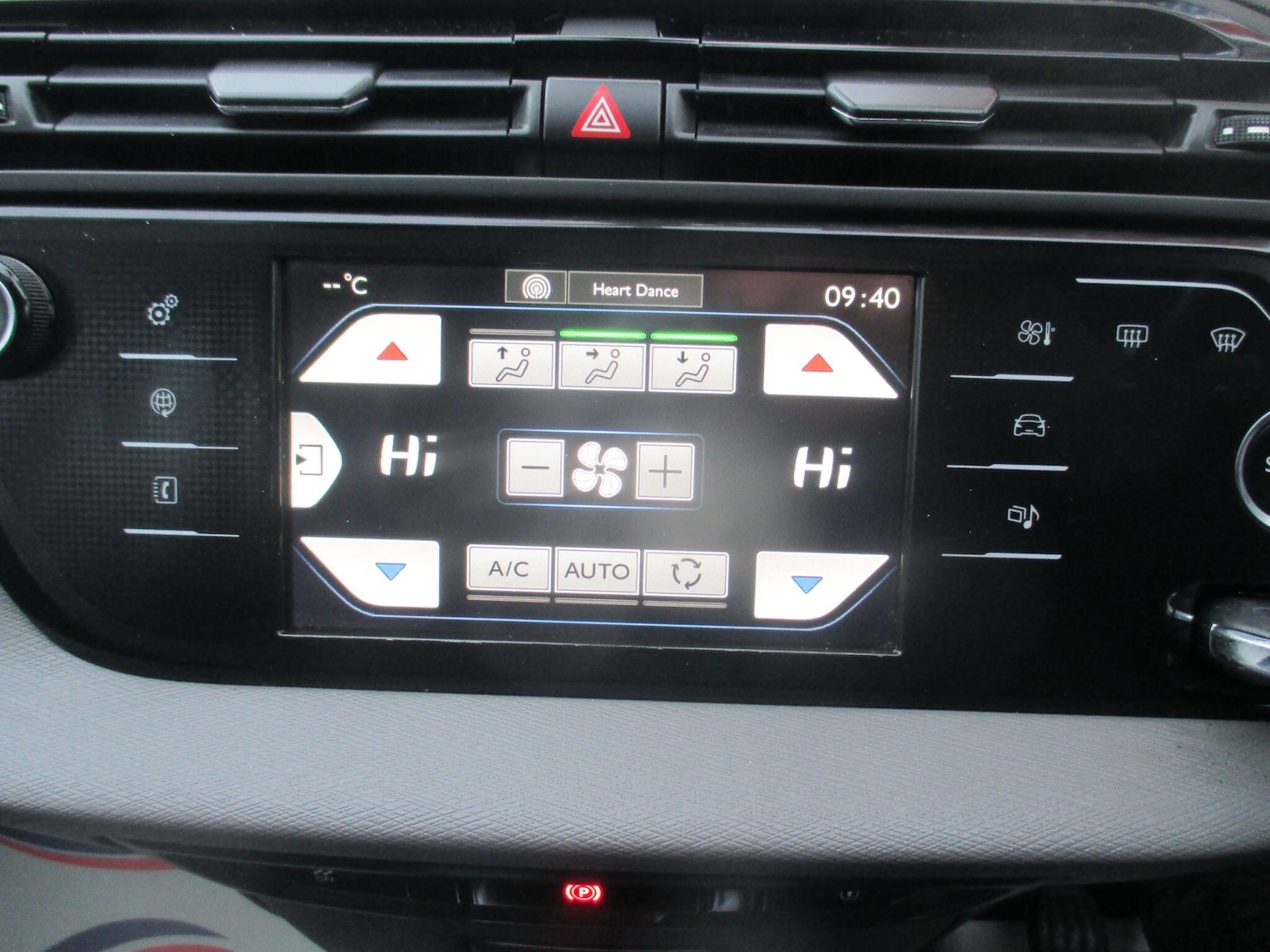 Used Citroen C4 Grand Picasso 2016 for sale - 77132075: Photo 35