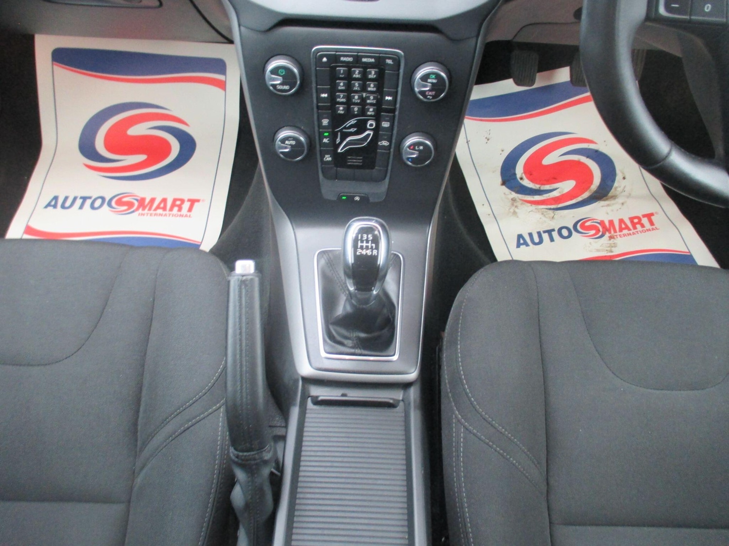 Used Volvo V40 2015 for sale - 76498972: Photo 19