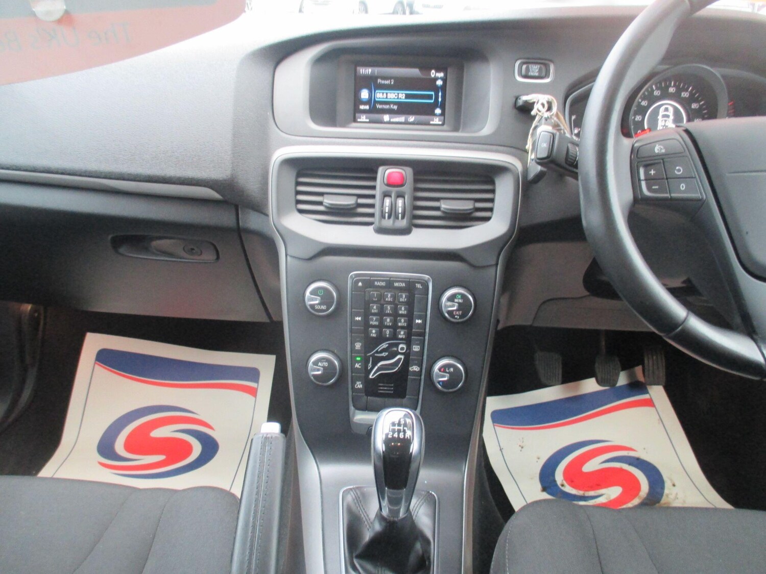 Used Volvo V40 2015 for sale - 76498972: Photo 20