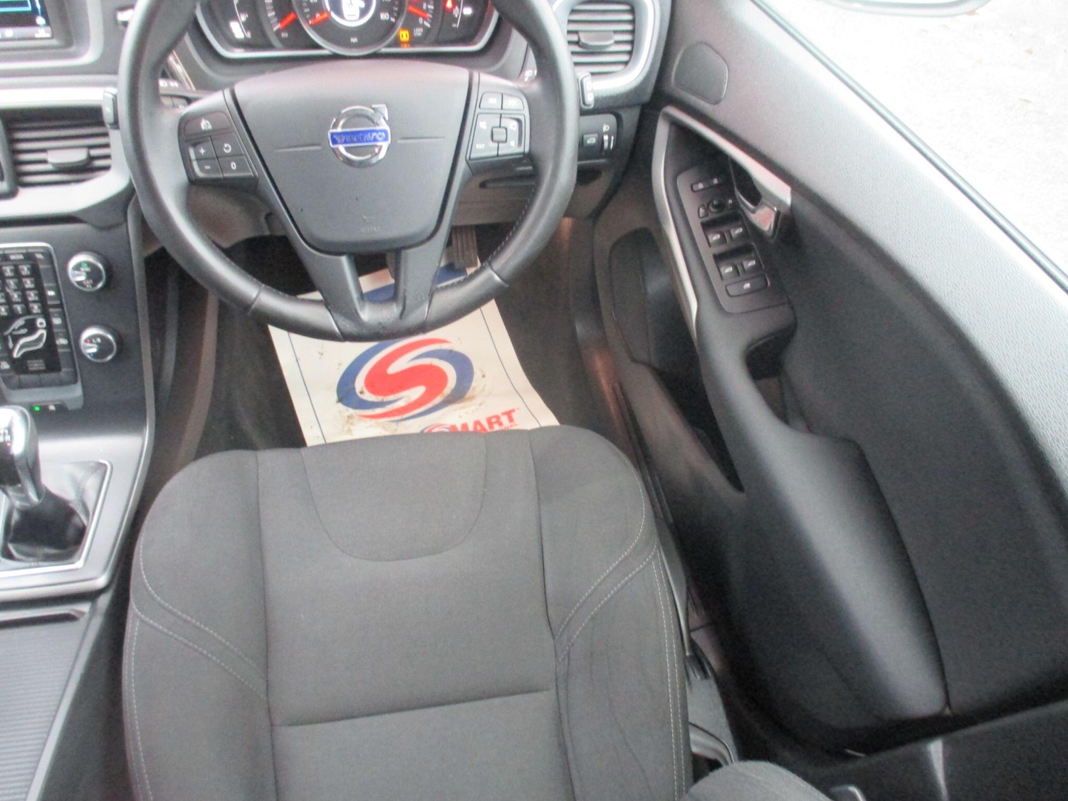 Used Volvo V40 2015 for sale - 76498972: Photo 21