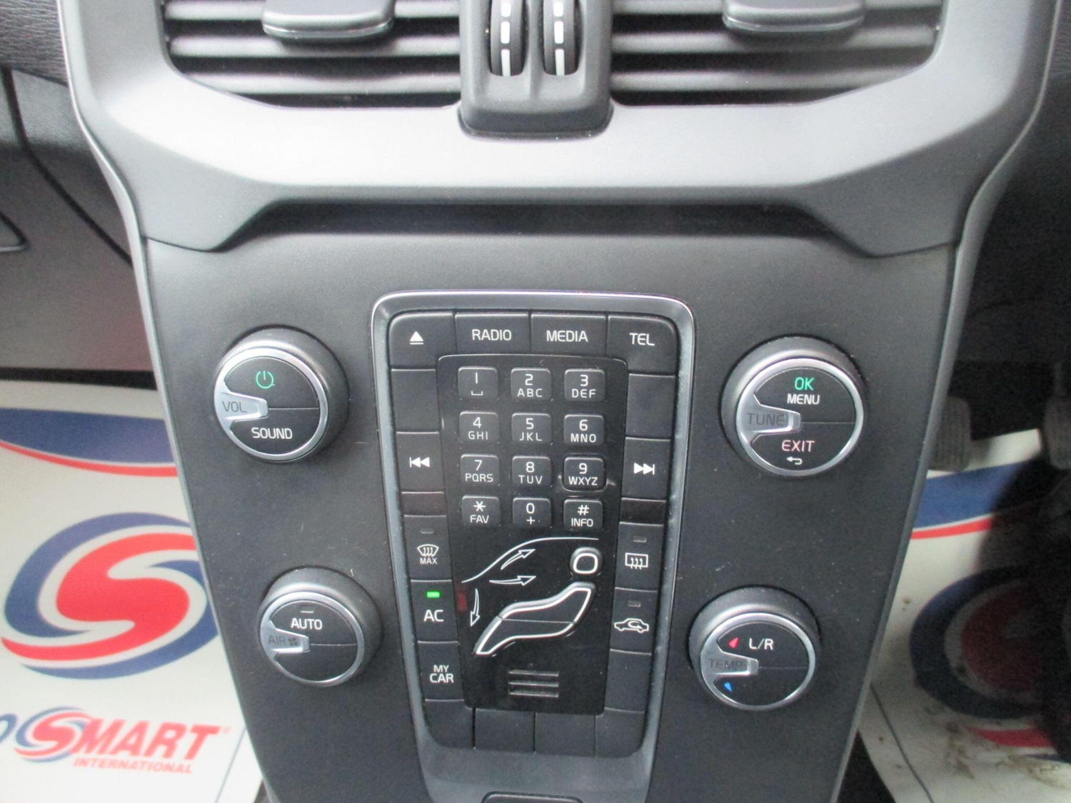 Used Volvo V40 2015 for sale - 76498972: Photo 27