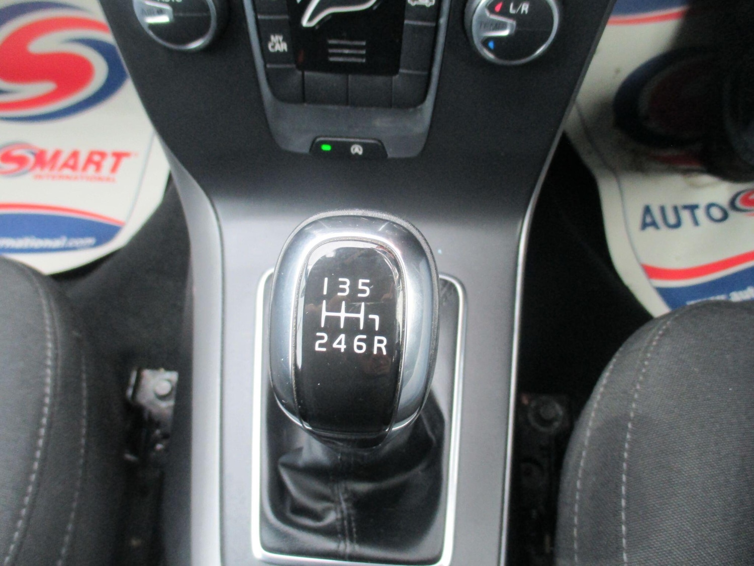 Used Volvo V40 2015 for sale - 76498972: Photo 29