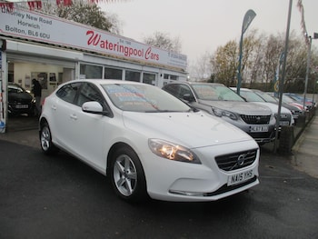Used Volvo V40 2015 for sale - 76498972: Photo