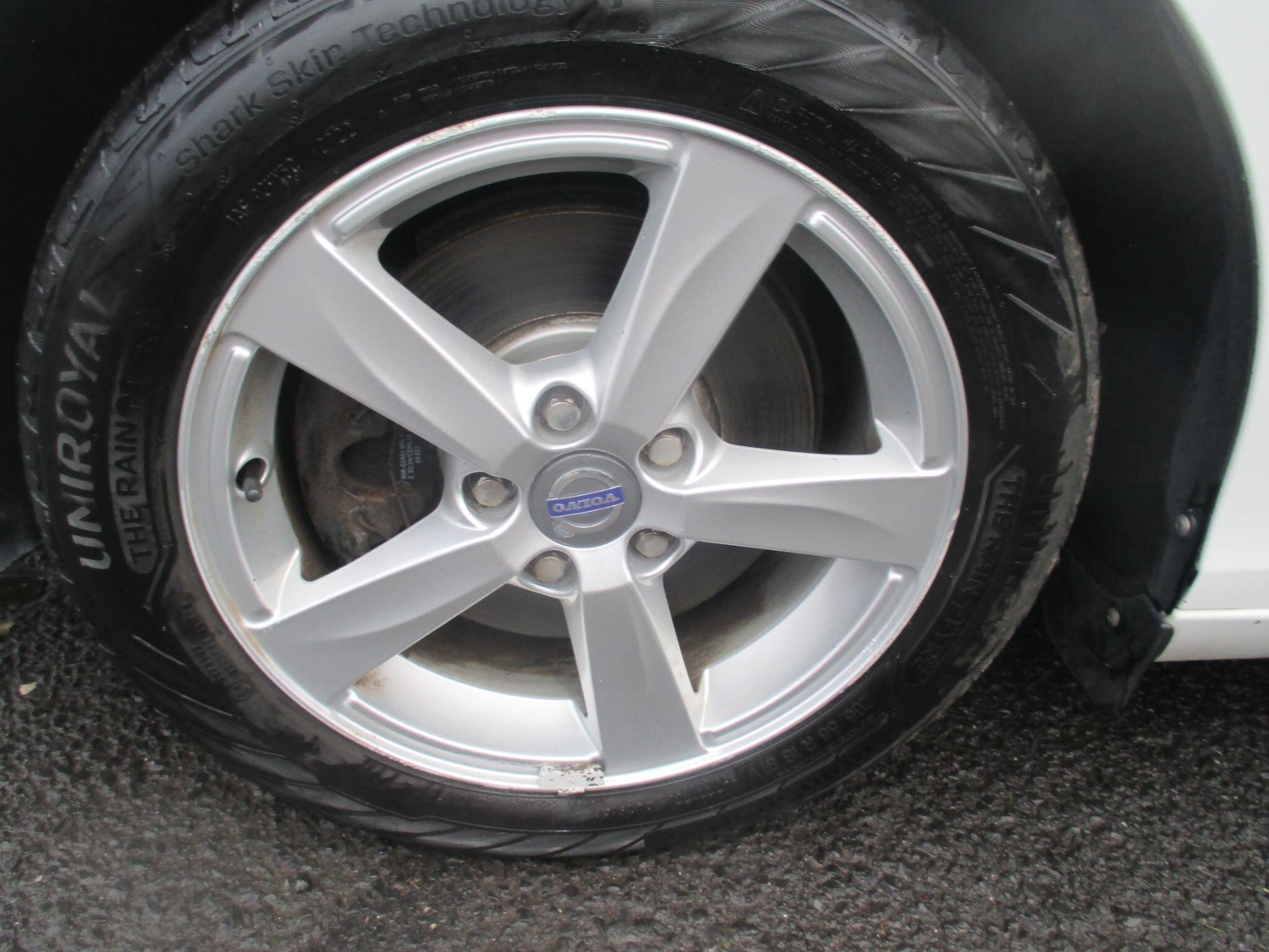 Used Volvo V40 2015 for sale - 76498972: Photo 34