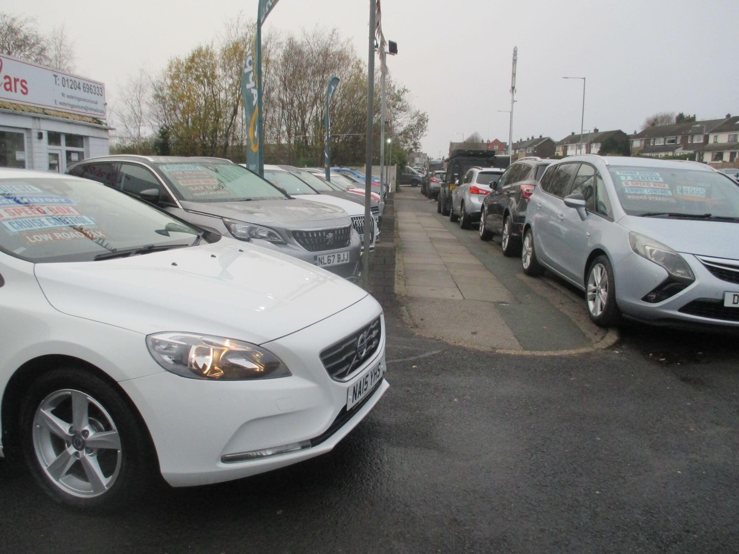 Used Volvo V40 2015 for sale - 76498972: Photo 35
