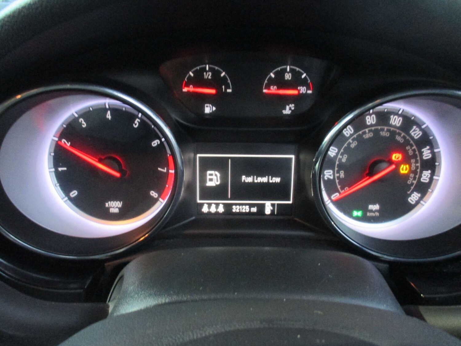 Used Vauxhall Astra 2015 for sale - 76849843: Photo 28