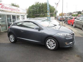 Used Renault Megane 2015 for sale - 76995391: Photo