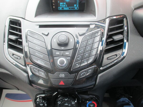 Used Ford Fiesta 2014 for sale - 76020523: Photo 25