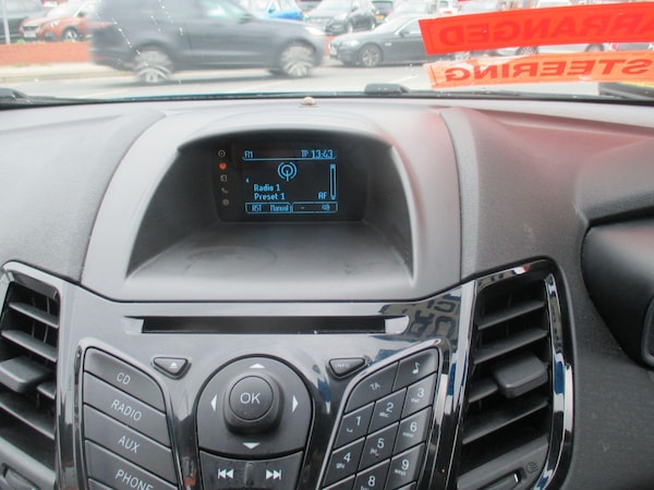 Used Ford Fiesta 2014 for sale - 76020523: Photo 31
