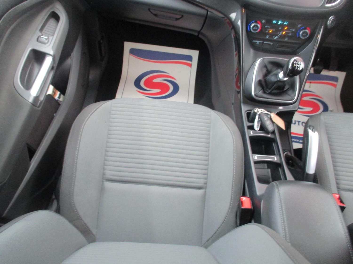 Used Ford C-Max 2016 for sale - 77060435: Photo 24