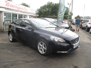 Used Volvo V40 2015 for sale - 79324937: Photo