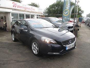 Used Volvo V40 2015 for sale - 79324937: Photo
