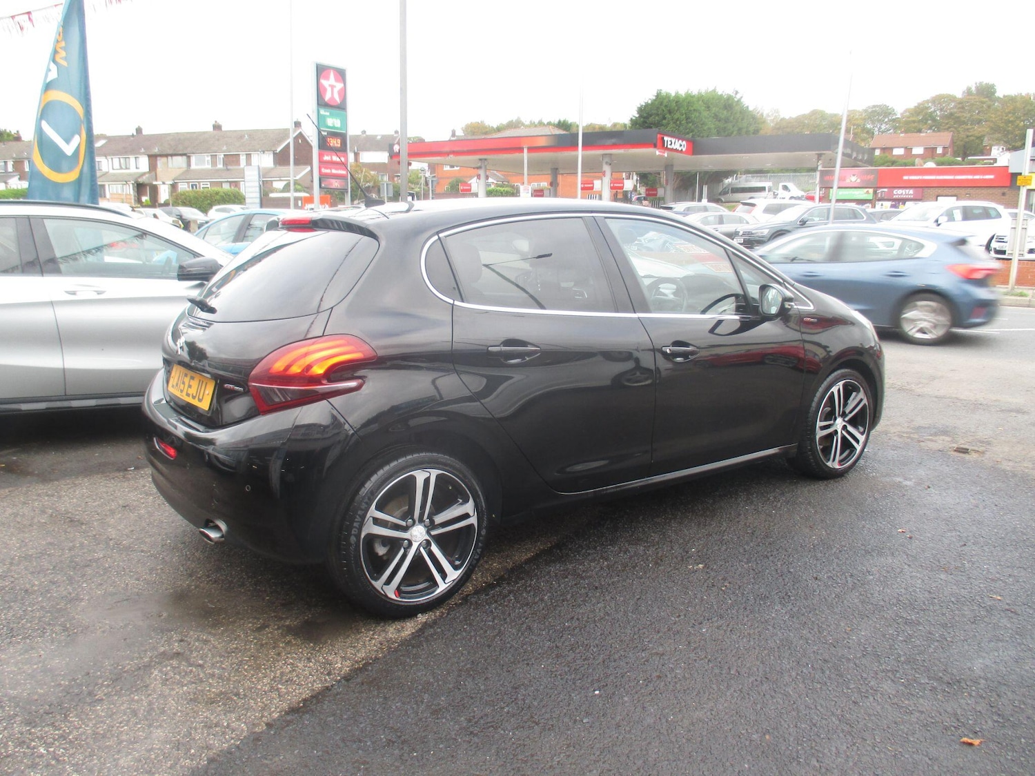 Used Peugeot 208 2015 for sale - 76085340: Photo 10