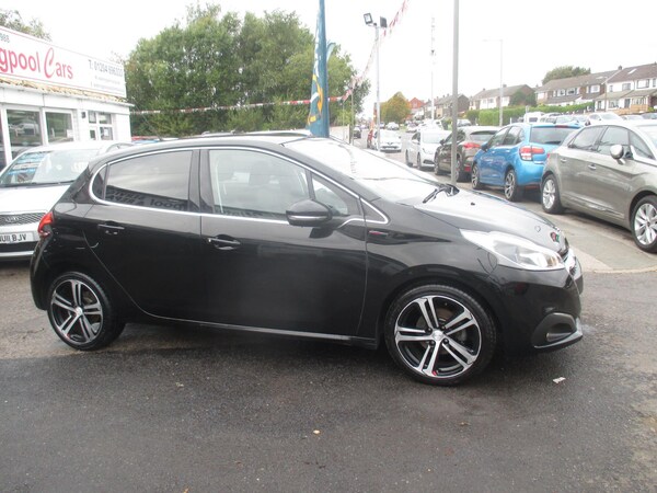 Used Peugeot 208 2015 for sale - 76085340: Photo 12