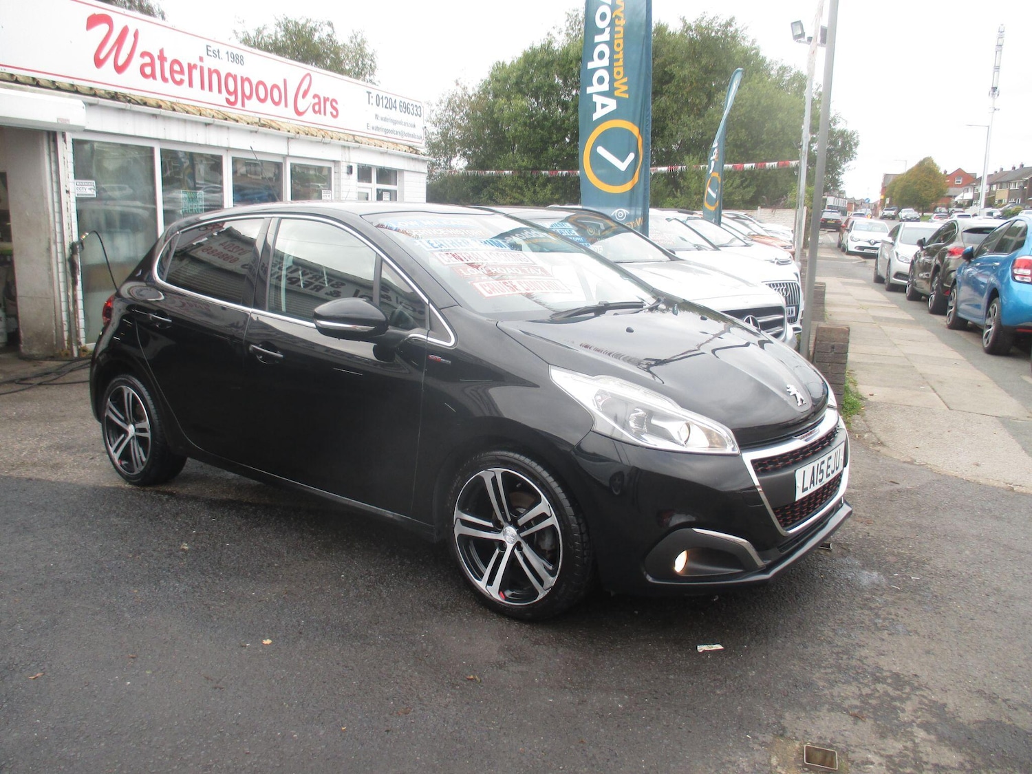 Used Peugeot 208 2015 for sale - 76085340: Photo 2