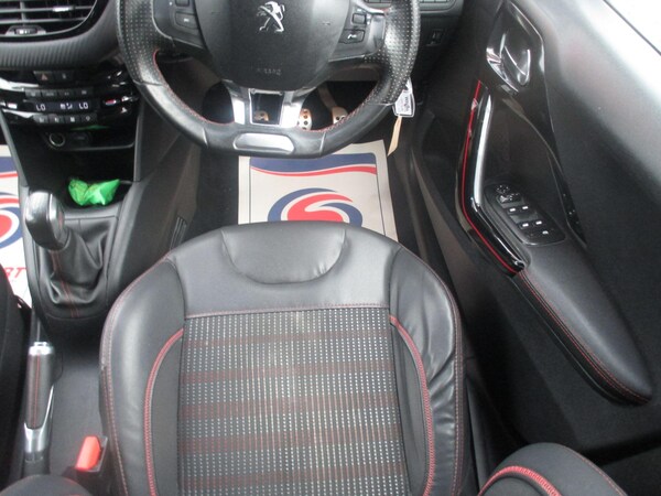 Used Peugeot 208 2015 for sale - 76085340: Photo 22