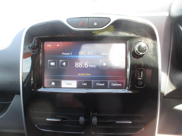 Used Renault Clio 2015 for sale - 75401278: Photo 27