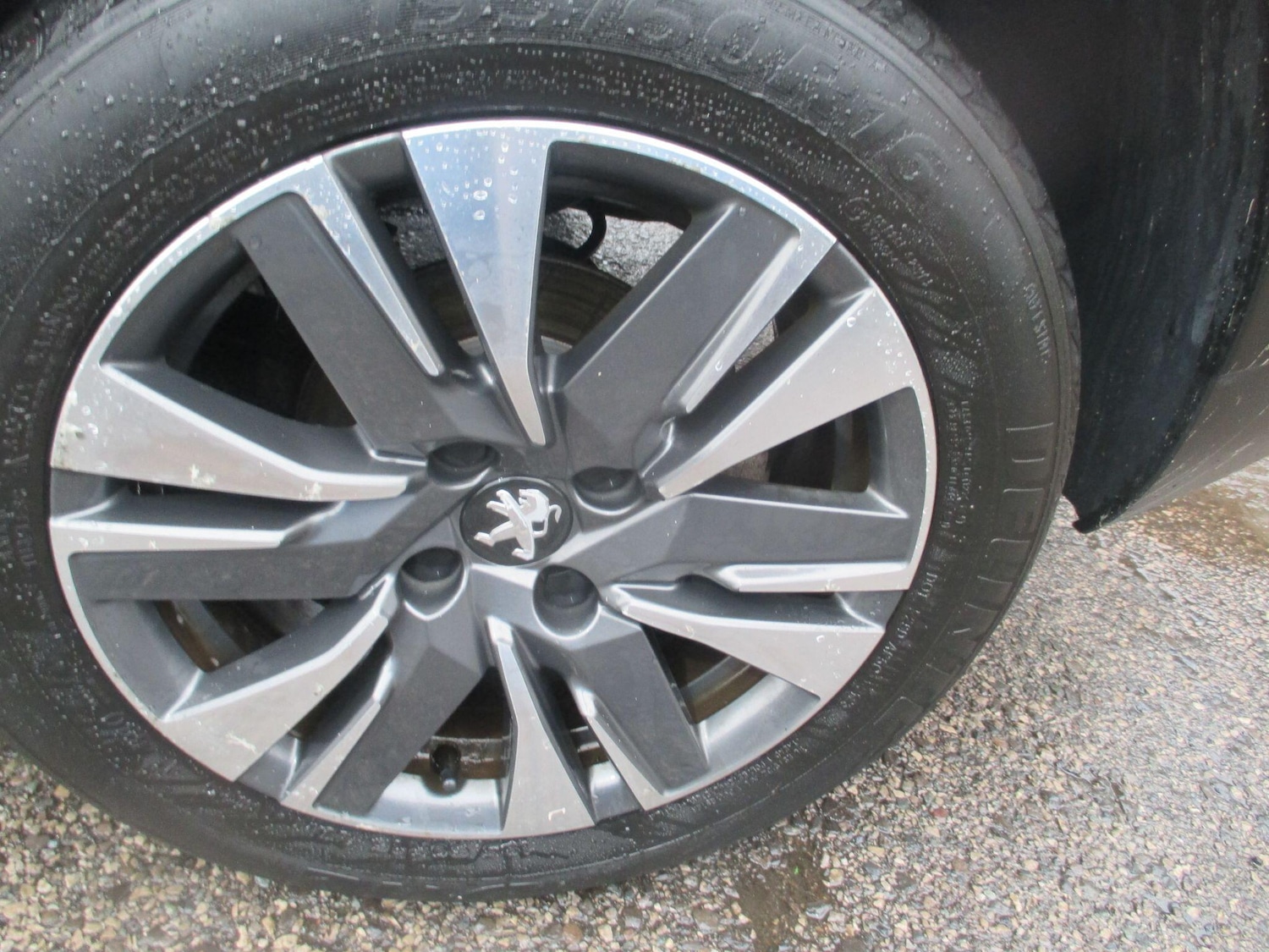 Used Peugeot 2008 2018 for sale - 76388316: Photo 33