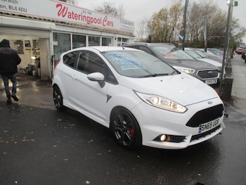 Used Ford Fiesta 2015 for sale - 76607437: Photo