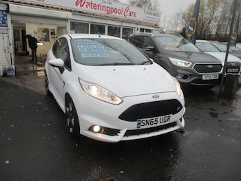 Used Ford Fiesta 2015 for sale - 76607437: Photo