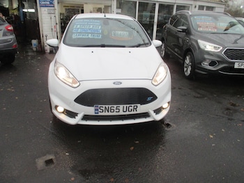 Used Ford Fiesta 2015 for sale - 76607437: Photo