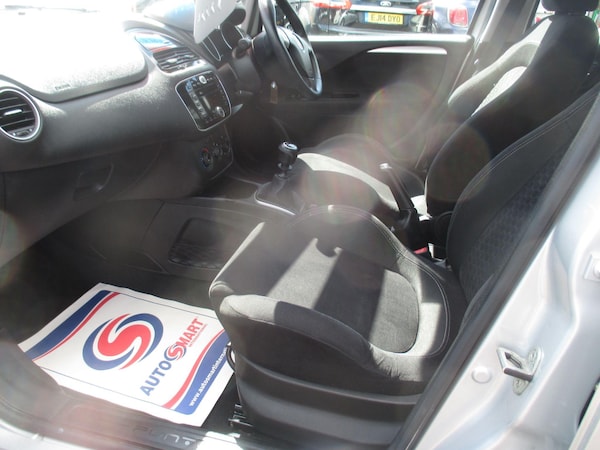 Used Fiat Punto 2014 for sale - 75400617: Photo 17