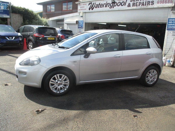 Used Fiat Punto 2014 for sale - 75400617: Photo 9