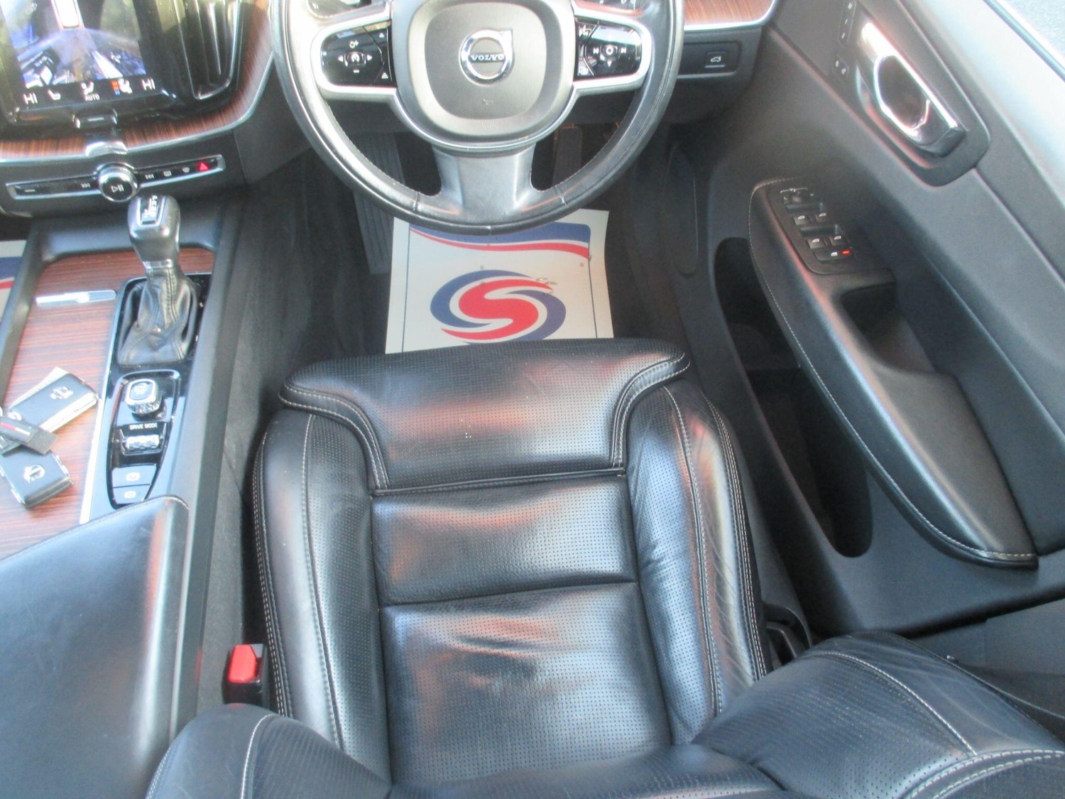 Used Volvo XC60 2018 for sale - 76498591: Photo 25