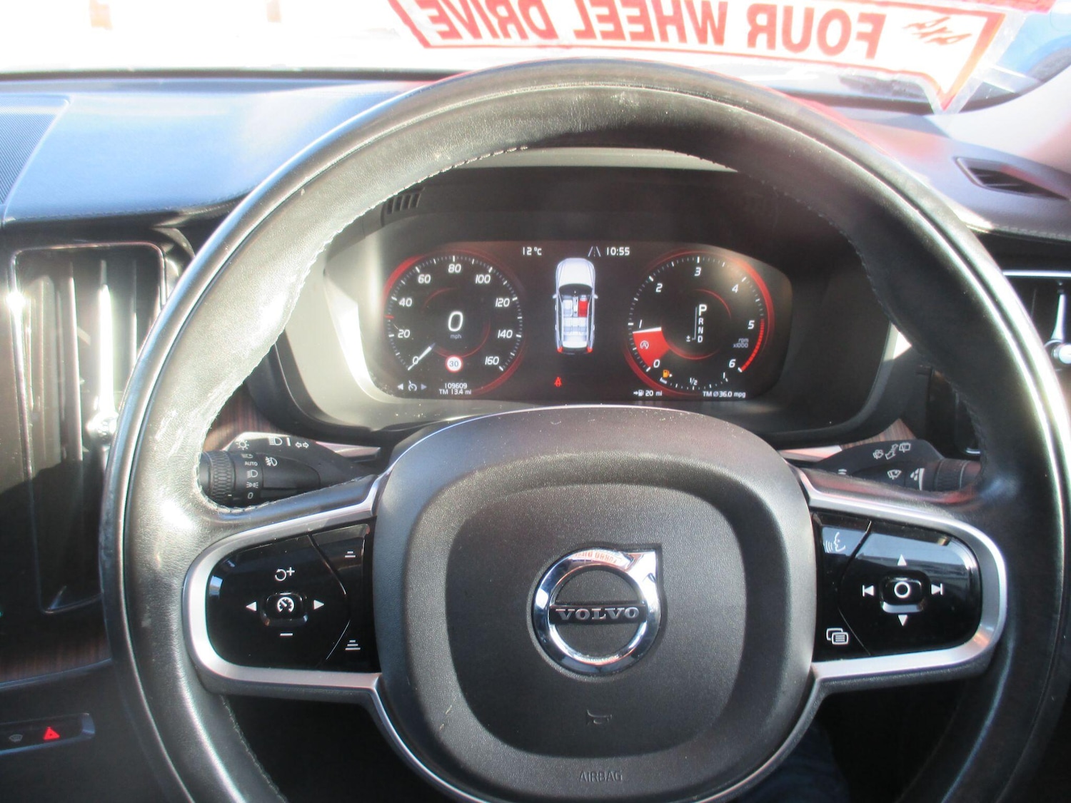 Used Volvo XC60 2018 for sale - 76498591: Photo 41