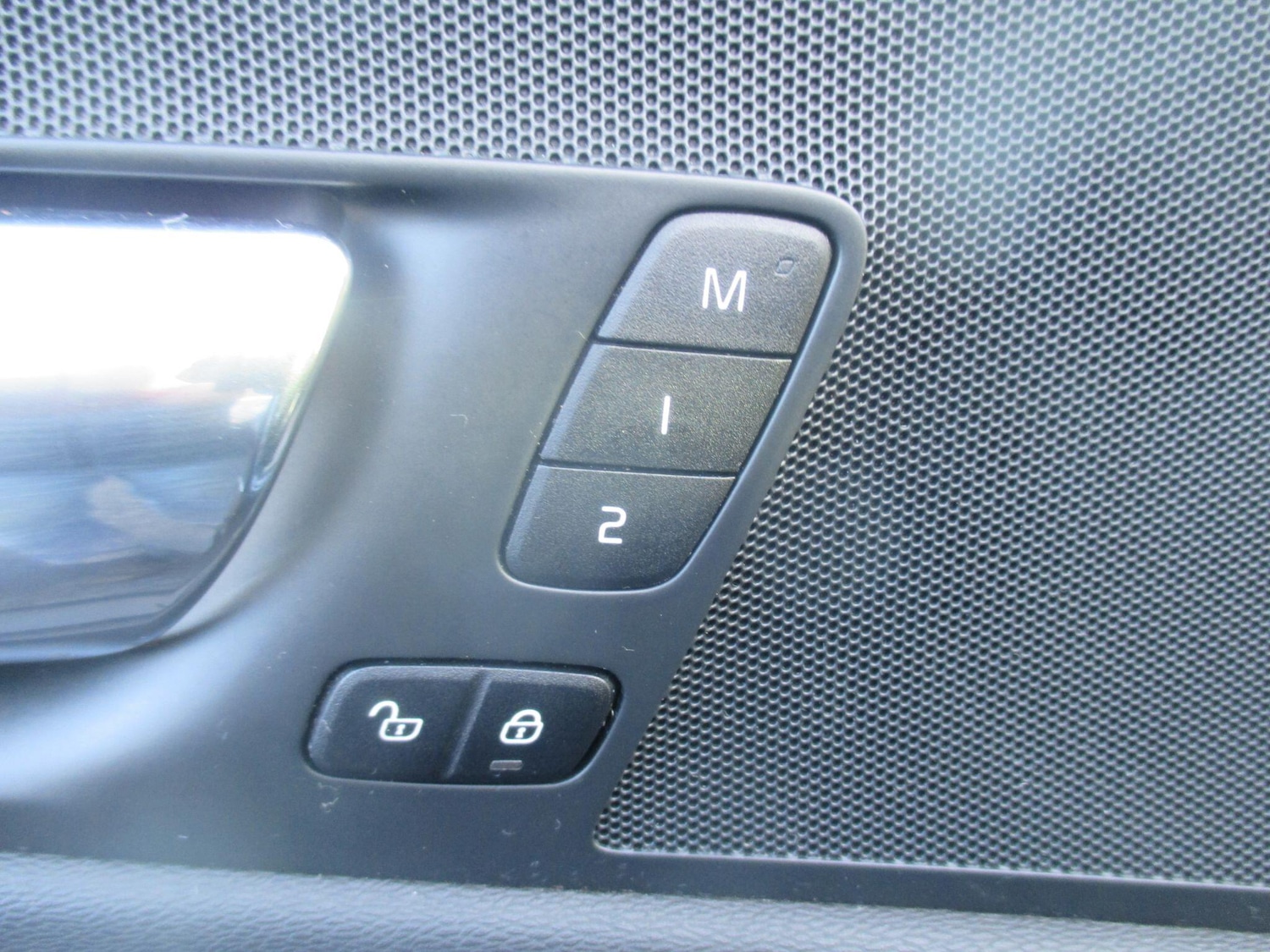 Used Volvo XC60 2018 for sale - 76498591: Photo 42