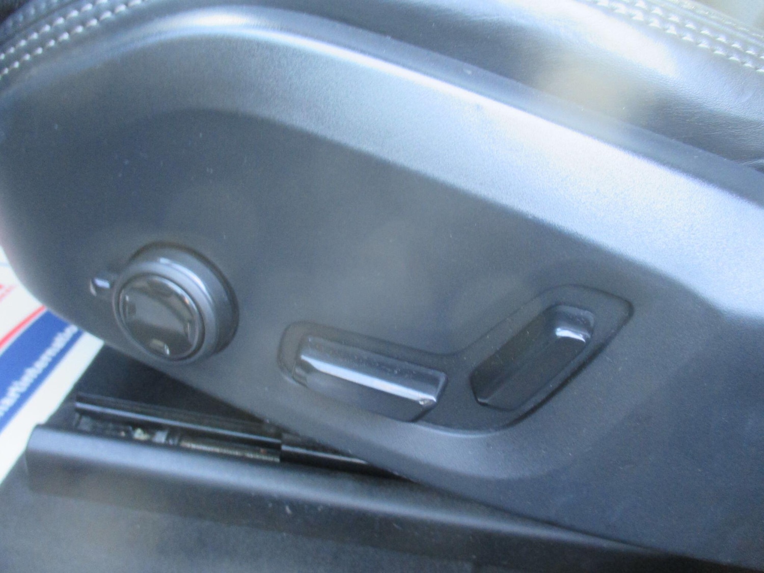 Used Volvo XC60 2018 for sale - 76498591: Photo 43