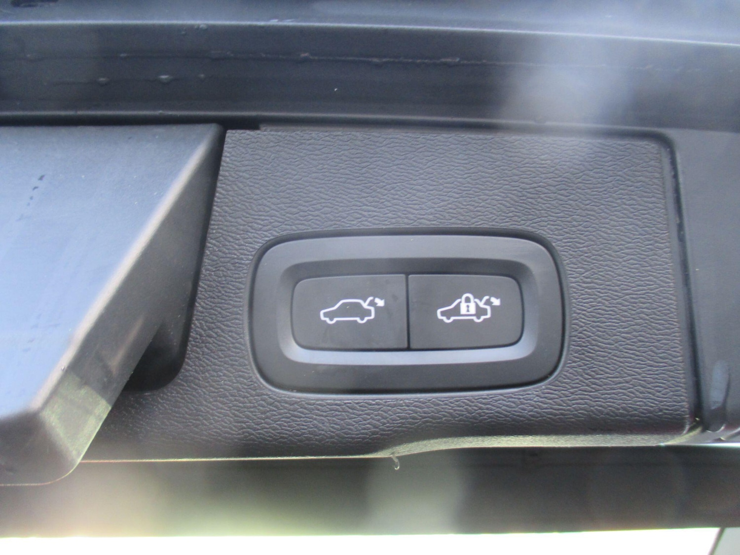 Used Volvo XC60 2018 for sale - 76498591: Photo 44