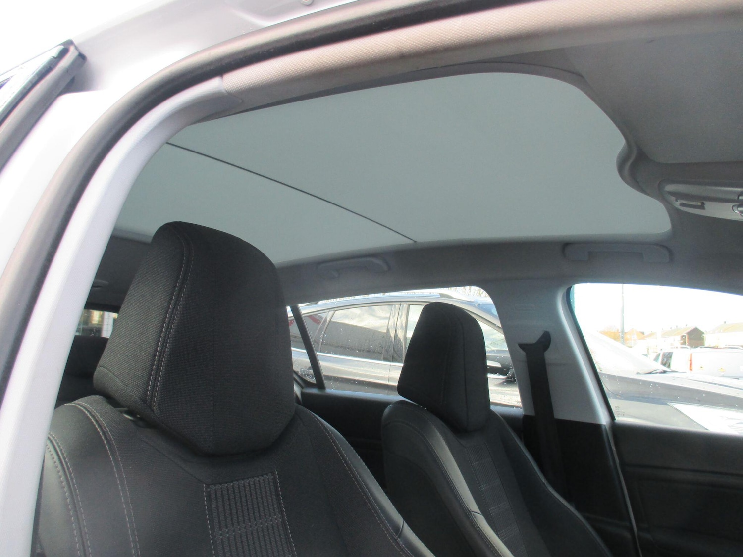 Used Peugeot 308 2018 for sale - 77084474: Photo 16