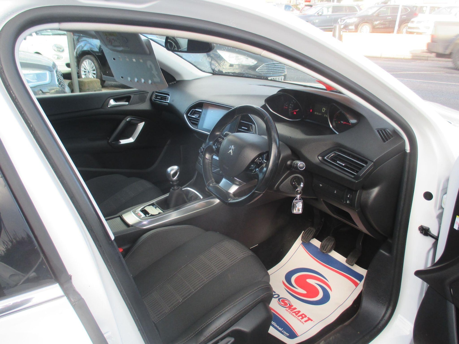 Used Peugeot 308 2018 for sale - 77084474: Photo 17