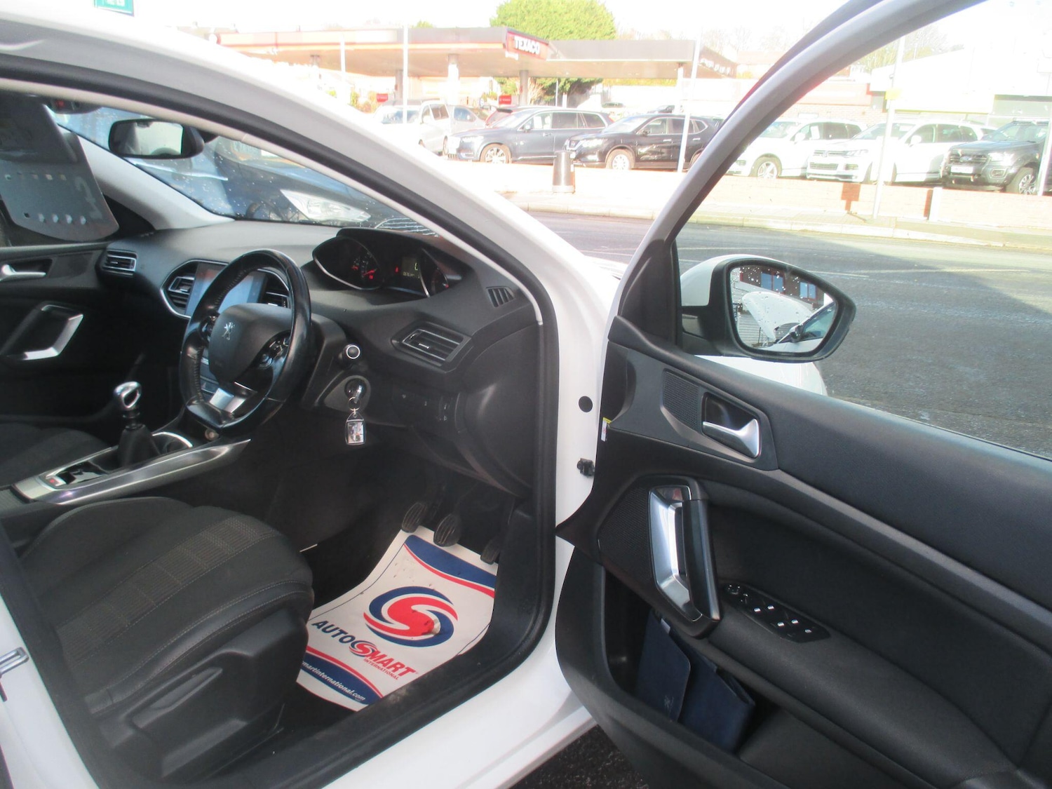 Used Peugeot 308 2018 for sale - 77084474: Photo 20